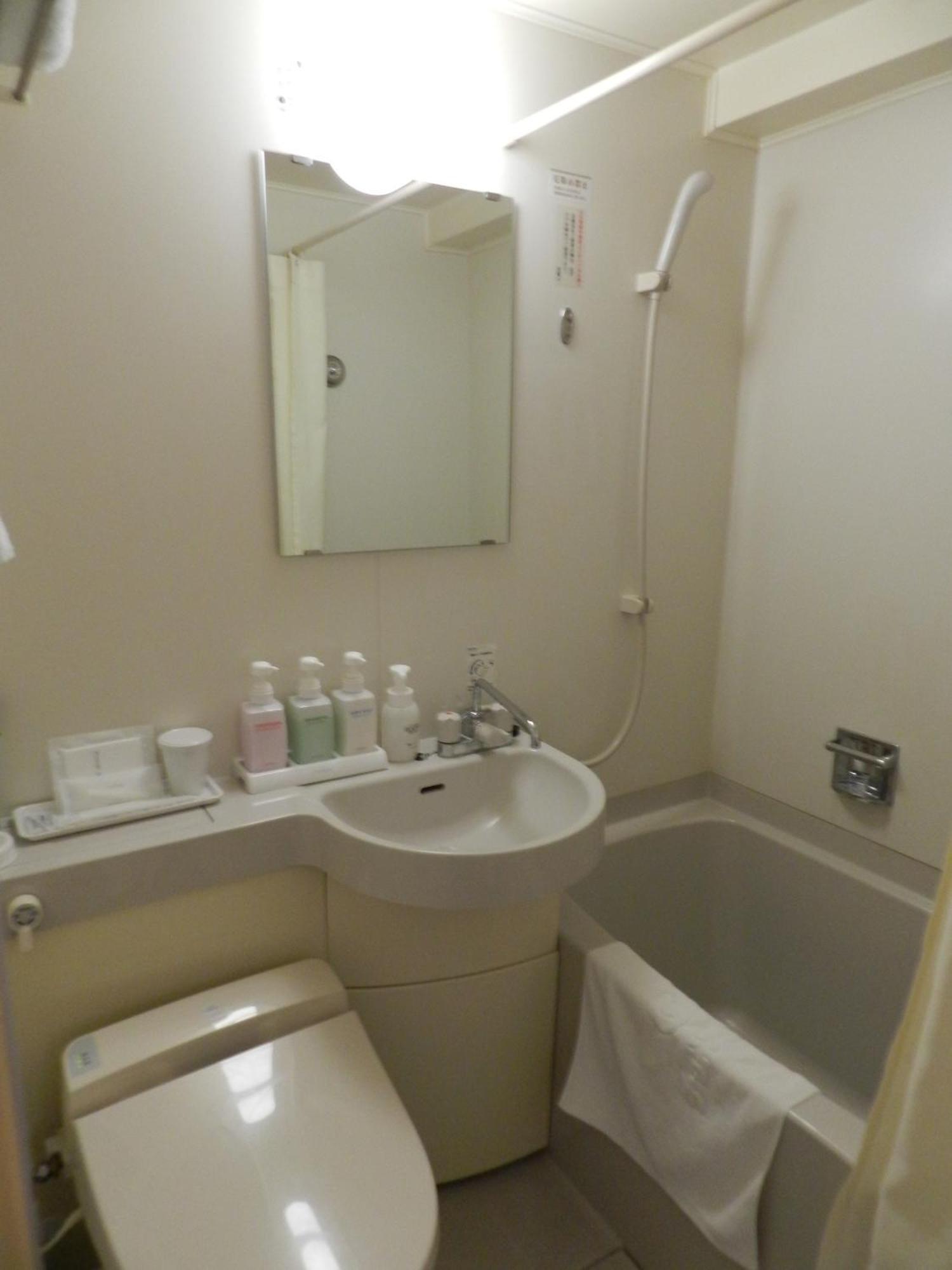 Hotel Check In Shimbashi Tokyo Exterior photo